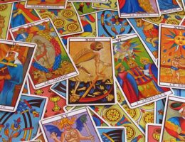 many tarot cards